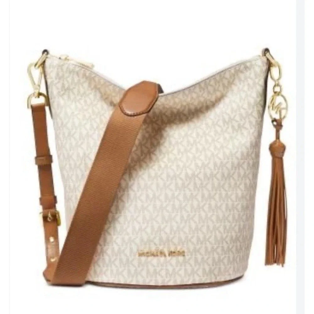 Michael Kors Brooke Medium Bucket Shoulder Messanger Bag Mono Vanilla NWT‎